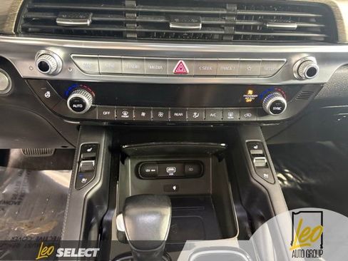 Used 2020 Kia Telluride EX AWD/4WD image 18