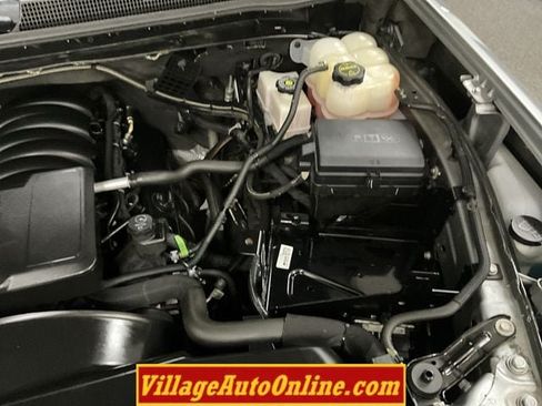 Used 2024 Chevrolet Silverado 2500 LT AWD/4WD image 37