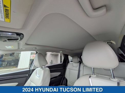 Used 2024 Hyundai Tucson Limited AWD/4WD image 29
