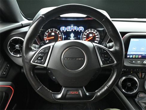 Used 2019 Chevrolet Camaro SS image 21