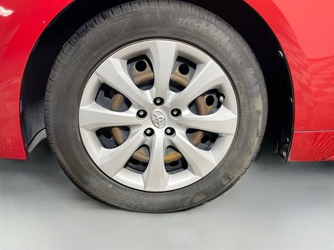 Used 2020 Toyota Corolla LE image 14