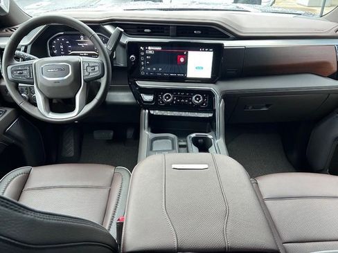 New 2026 GMC Sierra 2500 Denali w/ Snow Plow Prep/Camper Package image 10