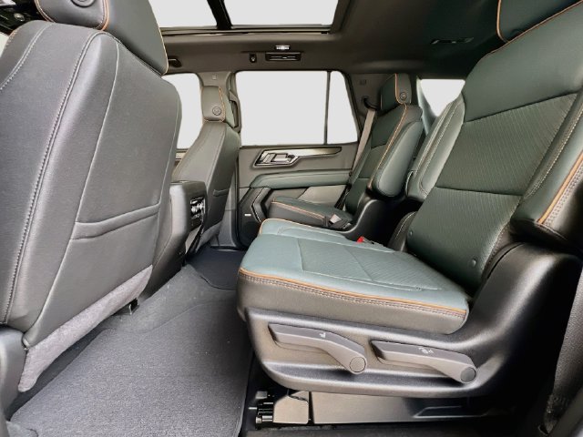 New 2027 GMC Yukon AT4 w/ Technology Package AWD/4WD image 17