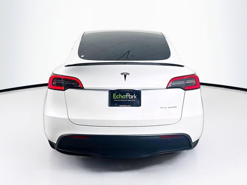 Used 2023 Tesla Model Y Long Range AWD/4WD image 7
