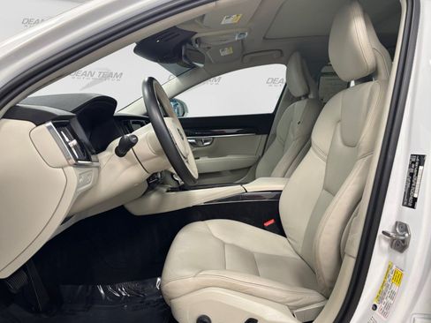 Used 2018 Volvo S90 T6 Momentum w/ Convenience Package AWD/4WD image 9