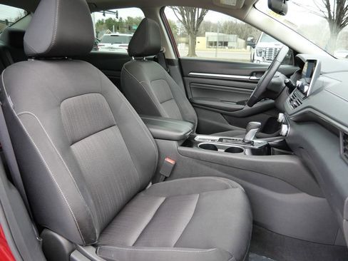 Used 2021 Nissan Altima 2.5 SV w/ SV Premium Package FWD image 18