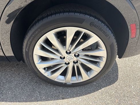 Certified 2024 Buick Envision Avenir AWD/4WD image 9