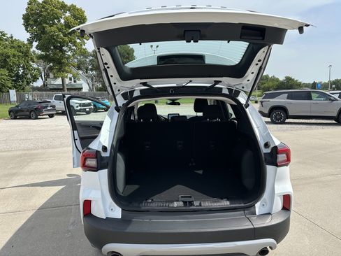 Used 2023 Ford Escape AWD image 21
