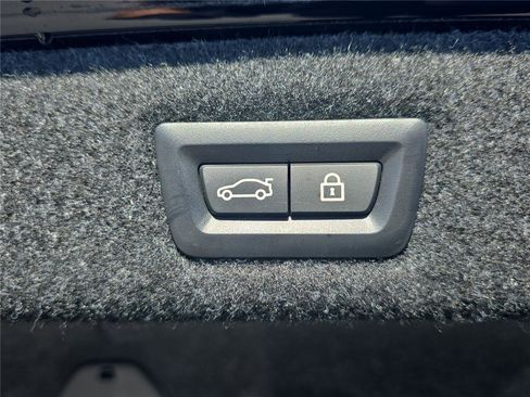 Certified 2023 BMW 530i w/ Executive Package image 7