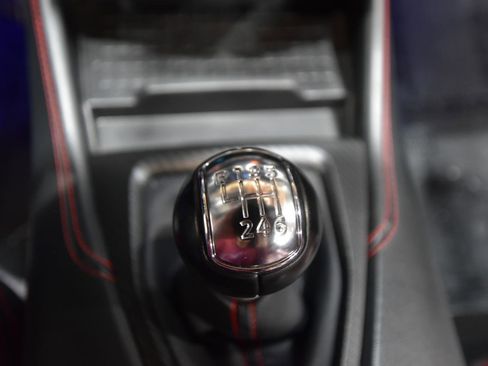 Used 2024 Ford Mustang GT Premium image 39