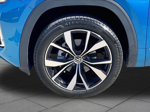 Used 2024 Volkswagen Atlas Cross Sport SEL Premium R-Line AWD/4WD image 11