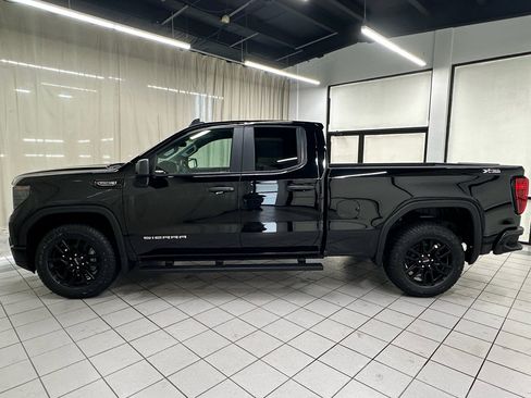 Used 2023 GMC Sierra 1500 Pro w/ Graphite Edition image 13
