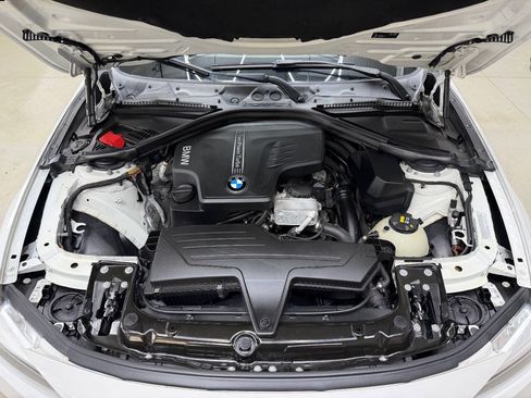 Used 2016 BMW 320i xDrive Sedan AWD/4WD image 7