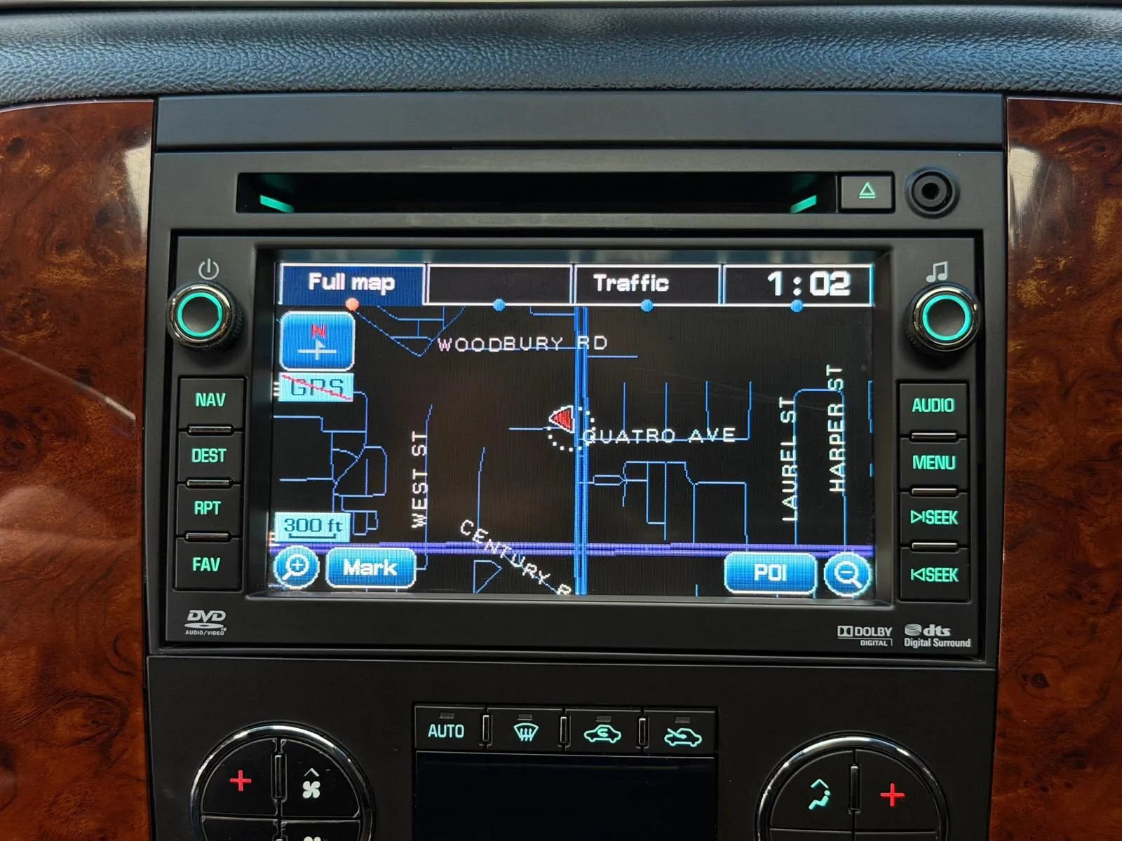 Used 2011 Chevrolet Avalanche LTZ RWD image 35