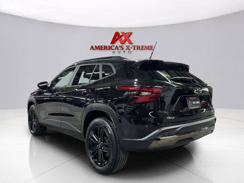 Used 2025 Chevrolet Trax ACTIV w/ Driver Confidence Package FWD image 4