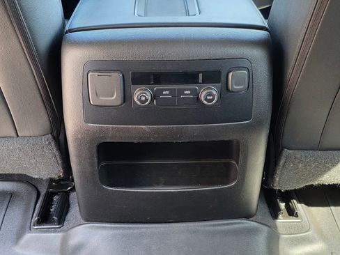 Used 2019 Chevrolet Tahoe LT image 12