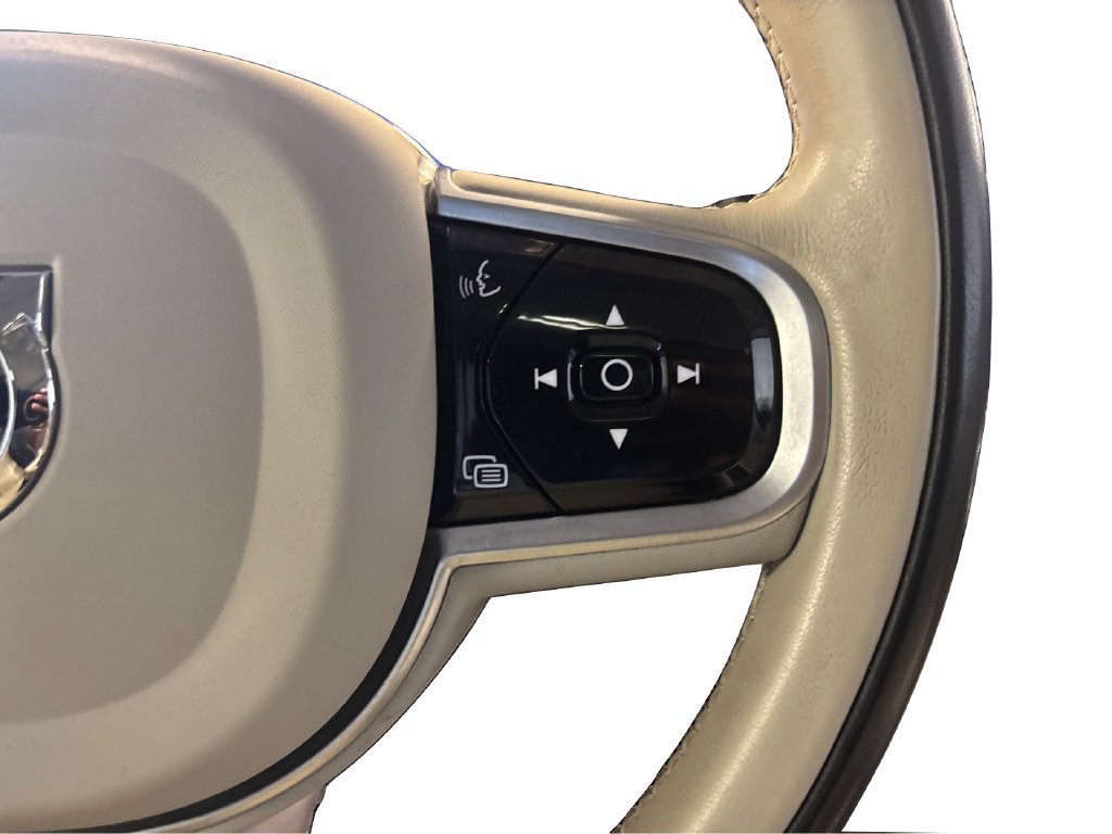 Used 2023 Volvo XC90 B6 Ultimate w/ Protection Package Premier AWD/4WD image 35