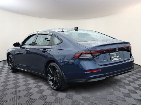 Used 2025 Honda Accord SE image 5