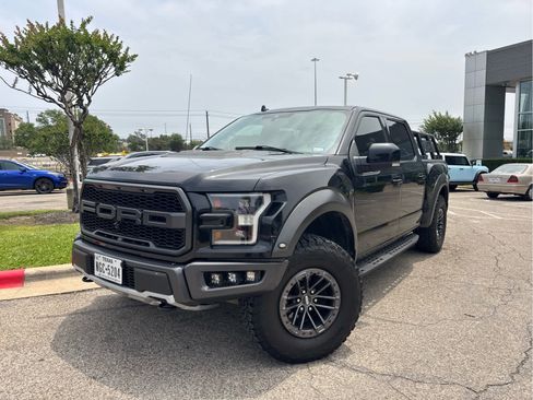 Used 2020 Ford F150 Raptor w/ Equipment Group 802A Luxury AWD/4WD image 2