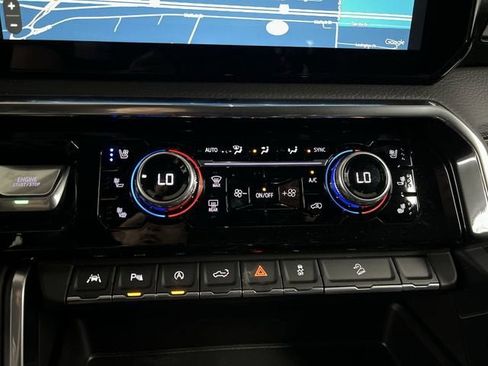 New 2026 GMC Sierra 1500 Denali w/ Denali Reserve Package AWD/4WD image 18
