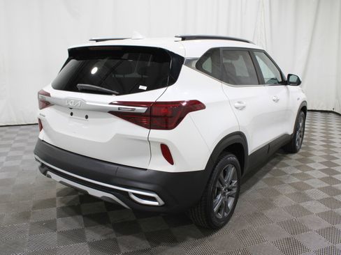 Used 2023 Kia Seltos S w/ Navigation Package image 31