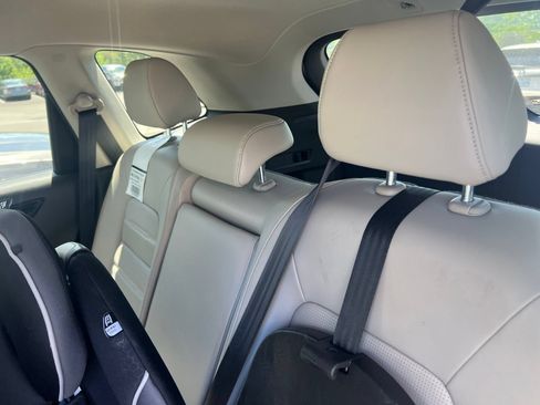 Used 2023 Honda CR-V EX-L image 10