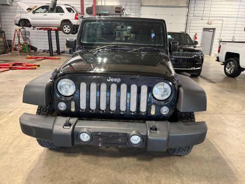 Used 2017 Jeep Wrangler Unlimited Sport AWD/4WD image 26