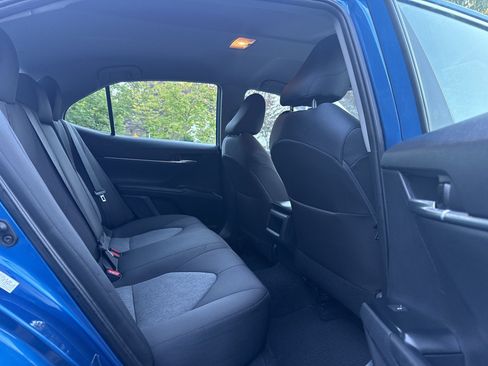 Used 2019 Toyota Camry LE FWD image 23