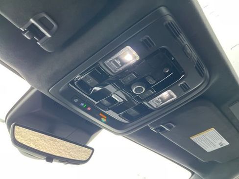 Used 2025 Cadillac Escalade Sport Platinum image 20