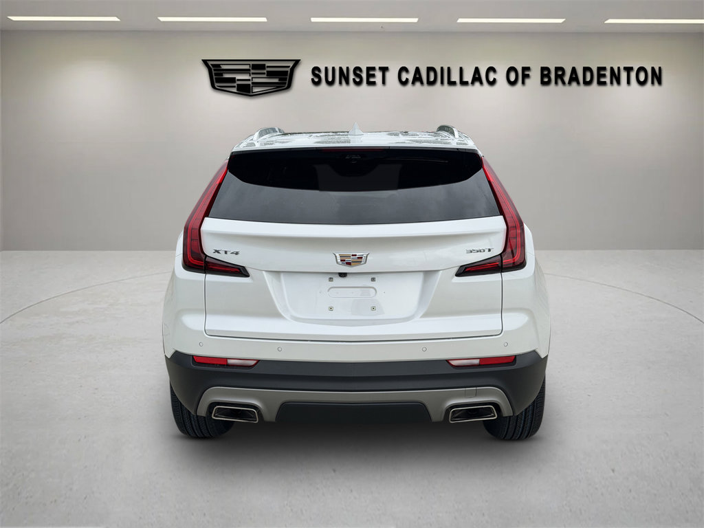 Certified 2022 Cadillac XT4 Premium Luxury w/ Enhanced Visibility Package FWD image 4
