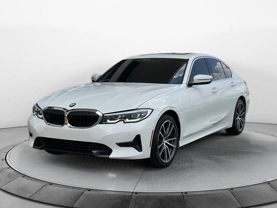 Used 2022 BMW 330i Sedan w/ Convenience Package RWD image 3