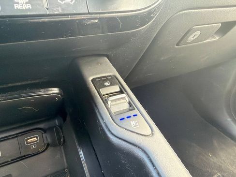 Used 2020 Kia Telluride EX w/ EX Premium Package AWD/4WD image 9