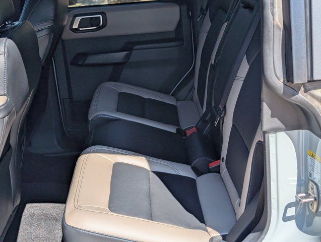 Used 2024 Ford Bronco Wildtrak AWD/4WD image 15