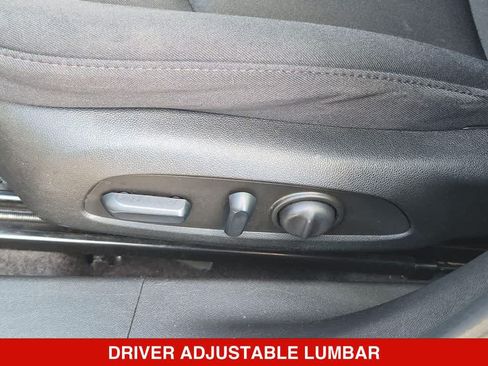Used 2024 Chevrolet Malibu LT FWD image 17