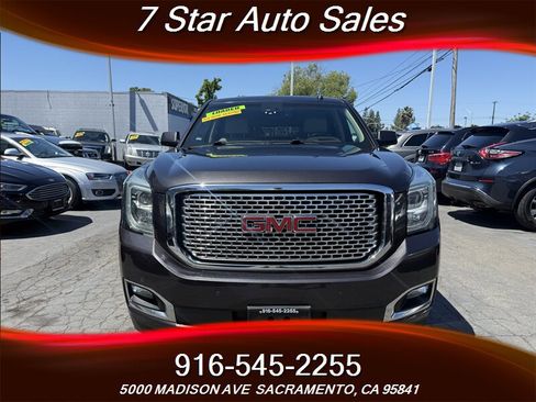 Used 2015 GMC Yukon XL Denali w/ Premium Package RWD image 2