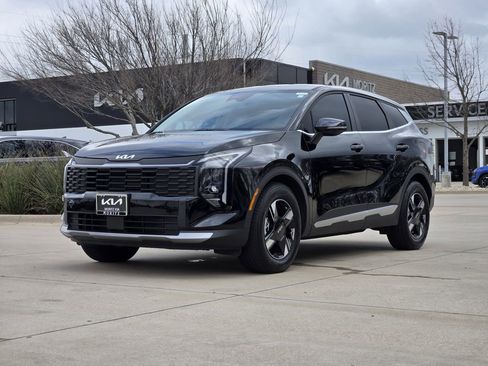 New 2026 Kia Sportage LX w/ LX Convenience Package image 2