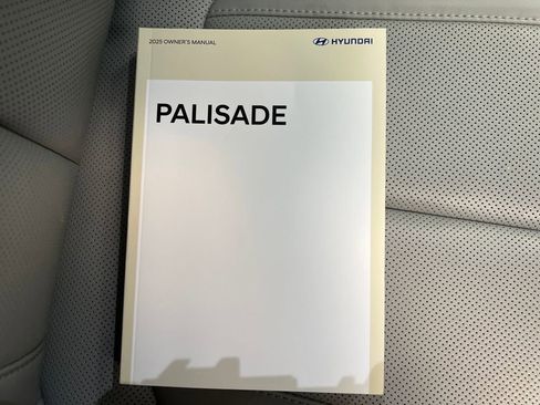 Used 2025 Hyundai Palisade SEL image 32