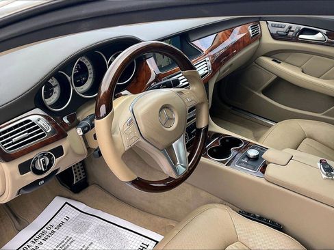 Used 2014 Mercedes-Benz CLS 550 image 16