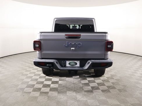 Used 2020 Jeep Gladiator Overland image 6