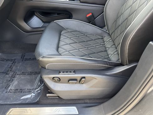 Certified 2025 Volkswagen Atlas SEL Premium R-Line image 19