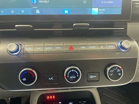 Used 2025 Hyundai Kona SE AWD/4WD image 18
