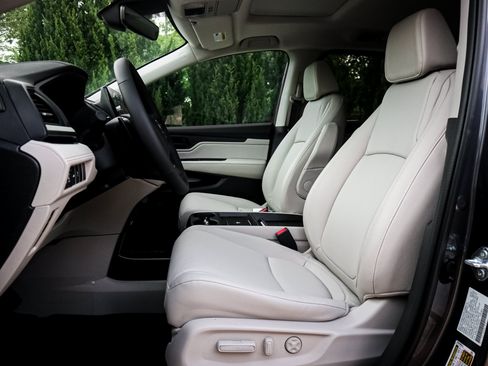 New 2026 Honda Odyssey EX-L image 16