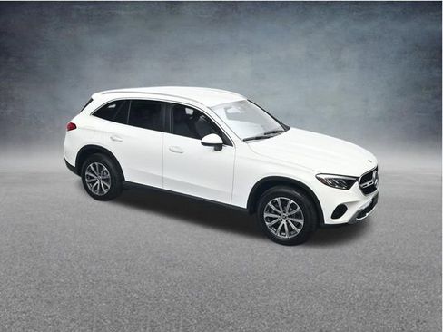 Used 2024 Mercedes-Benz GLC 300 image 43