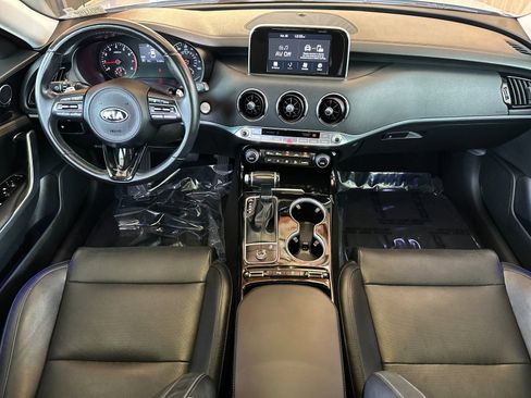 Used 2018 Kia Stinger RWD image 14