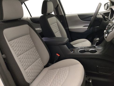 Used 2018 Chevrolet Equinox LS FWD image 21
