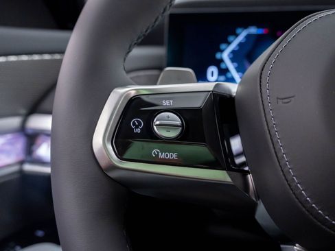 New 2026 BMW 760i xDrive w/ Executive Package image 31