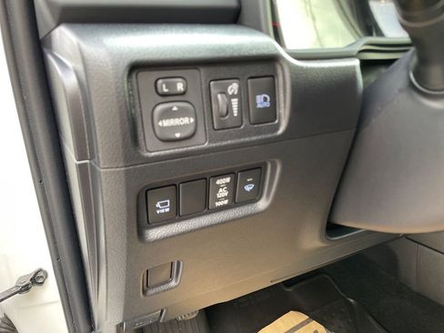 Used 2023 Toyota 4Runner SR5 Premium w/ Moonroof Package image 20