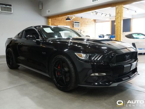 Used 2017 Ford Mustang GT Premium w/ Equipment Group 401A image 3