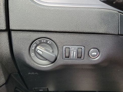 Used 2023 Dodge Charger SXT w/ Cold Weather Package RWD image 14