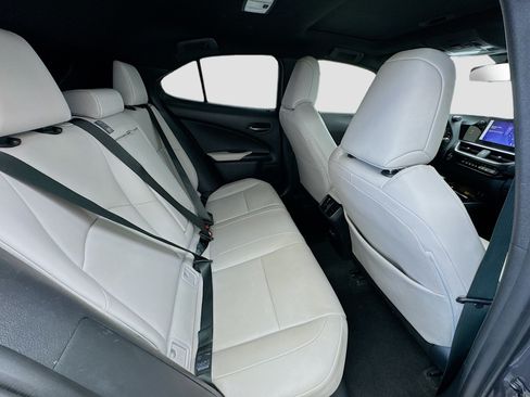 Used 2023 Lexus UX 250h FWD w/ Accessory Package (Z1) image 19